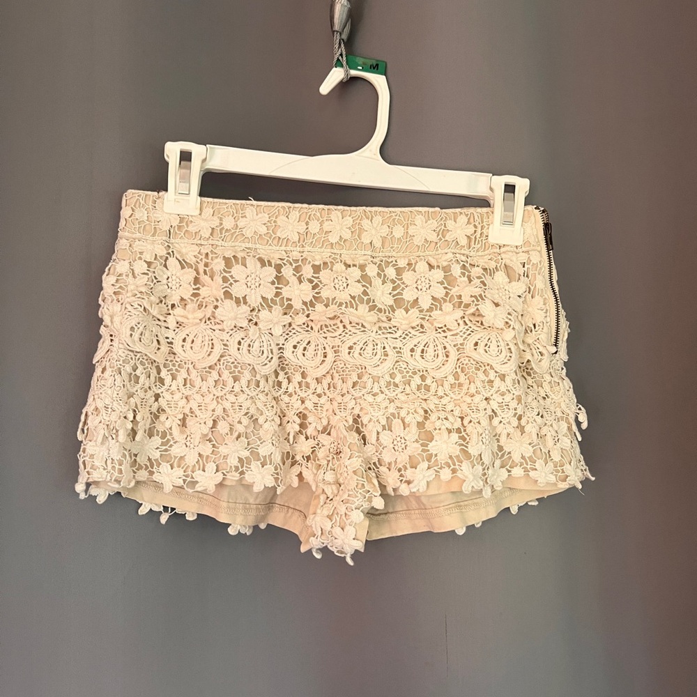 Zara Cream Lace Shorts